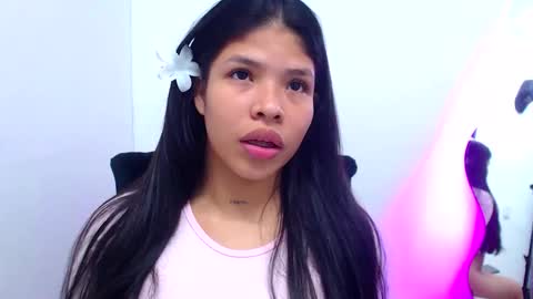 Snapshot of mati0421 chatting on February 2026 12:53:01 AM Mati04 online show from February 2026 12:53:01 AM