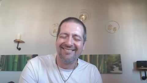 Snapshot of matrike1 chatting on March 2025 02:32:01 PM matrike1 online show from March 2025 02:32:01 PM