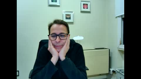 Snapshot of matrixmad chatting on November 2025 06:07:02 PM matrixmad online show from November 2025 06:07:02 PM