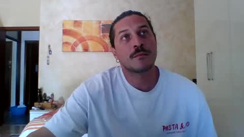 Snapshot of matteushh87 chatting on May 2026 10:21:01 AM matteushh87 online show from May 2026 10:21:01 AM