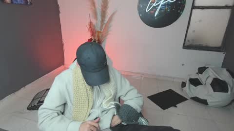 mattias     online show from January 2025 06:31:01 PM