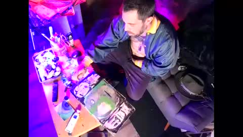 mattiedee369 online show from October 2025 10:43:02 PM