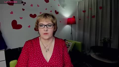 Lana online show from February 2025 06:51:01 PM