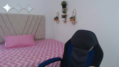 Martina online show from April 2026 08:09:01 PM