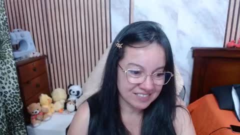 Snapshot of mature_wolf chatting on October 2025 11:01:02 PM Sonia online show from October 2025 11:01:02 PM