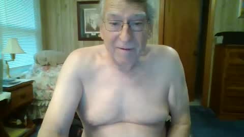 Snapshot of maturecouple1954 chatting on February 2025 12:40:01 PM SXECPL55 at G mail Dot Com online show from February 2025 12:40:01 PM