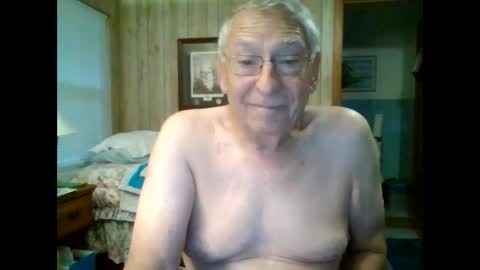 Snapshot of maturecouple1954 chatting on September 2025 11:32:02 AM SXECPL55 at G mail Dot Com online show from September 2025 11:32:02 AM