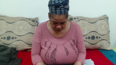 Snapshot of maturedbootyqueen chatting on May 2026 11:49:02 AM QUEEN online show from May 2026 11:49:02 AM