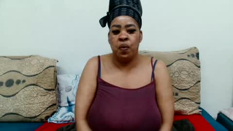 Snapshot of maturedbootyqueen chatting on June 2026 08:45:02 AM QUEEN online show from June 2026 08:45:02 AM