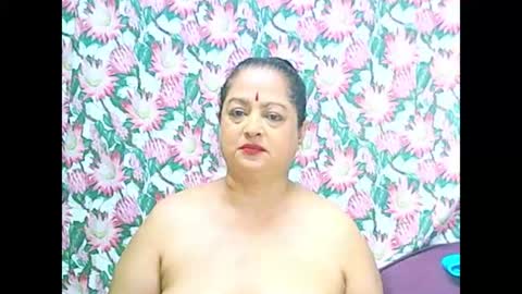 Snapshot of matureindian654u chatting on June 2026 06:53:02 PM matureindian654u online show from June 2026 06:53:02 PM