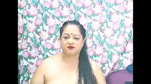 Snapshot of matureindian654u chatting on June 2026 06:57:02 PM matureindian654u online show from June 2026 06:57:02 PM