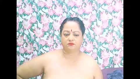 Snapshot of matureindian654u chatting on July 2026 07:38:02 PM matureindian654u online show from July 2026 07:38:02 PM