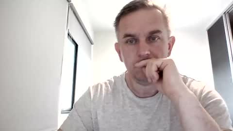 Snapshot of matureontheedge chatting on May 2026 07:02:02 AM matureontheedge online show from May 2026 07:02:02 AM