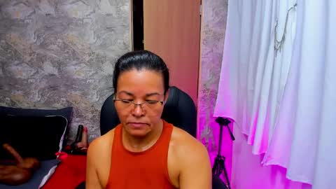 Snapshot of maturepure_ chatting on April 2026 08:06:01 PM maturepure_ online show from April 2026 08:06:01 PM