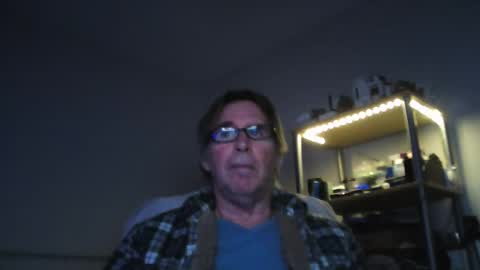 Snapshot of maturewisdom61 chatting on December 2024 02:11:02 AM maturewisdom61 online show from December 2024 02:11:02 AM