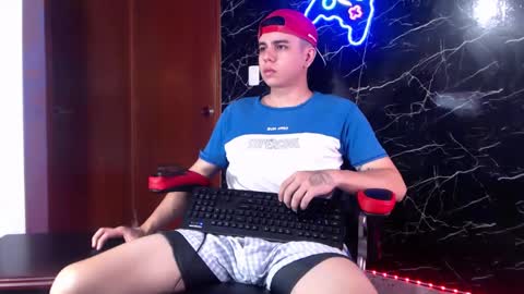 Snapshot of maty_hard chatting on January 2025 02:58:01 PM Matias online show from January 2025 02:58:01 PM