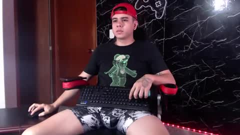 Snapshot of maty_hard chatting on February 2025 09:38:02 AM Matias online show from February 2025 09:38:02 AM