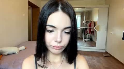 Snapshot of maudieyuan chatting on July 2026 06:29:01 AM Lina online show from July 2026 06:29:01 AM