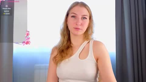 maureencoombs online show from September 2025 04:14:02 AM