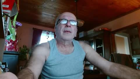 Maurice online show from January 2025 12:52:02 PM