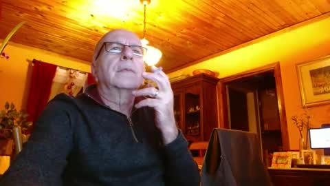 Maurice online show from February 2025 11:50:01 PM