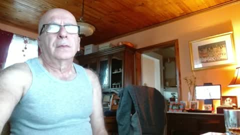 Maurice online show from February 2025 09:04:02 PM