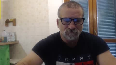 mauro1971 online show from October 2025 03:21:01 PM