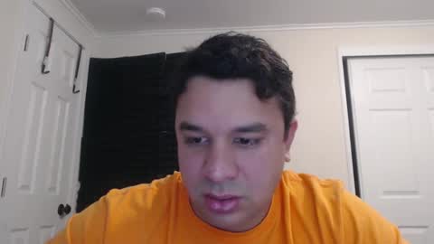 mauro656 online show from October 2025 07:55:01 PM