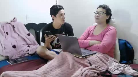 mauroluxandra online show from April 2026 09:43:01 PM