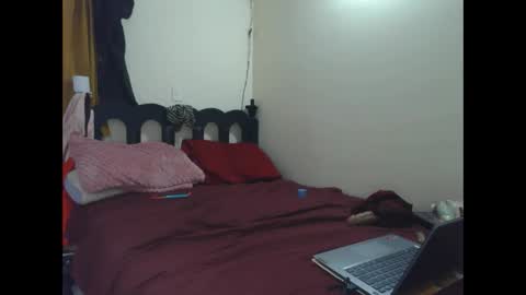 Snapshot of mauroluxandra chatting on May 2026 04:24:01 PM mauroluxandra online show from May 2026 04:24:01 PM