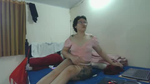 Snapshot of mauroluxandra chatting on May 2026 10:25:01 PM mauroluxandra online show from May 2026 10:25:01 PM