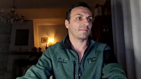 Snapshot of maury311278 chatting on March 2025 09:32:02 PM Marcellobausola s k i -p e online show from March 2025 09:32:02 PM