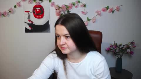 MavkaCute online show from November 2025 07:32:02 PM