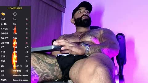 max__prada online show from November 2025 02:44:02 AM