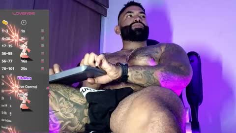 max__prada online show from November 2025 01:52:02 AM