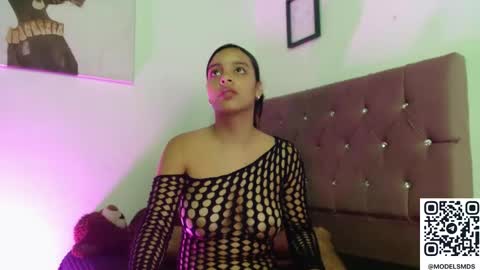 Max  Ashley online show from November 2025 01:46:01 PM