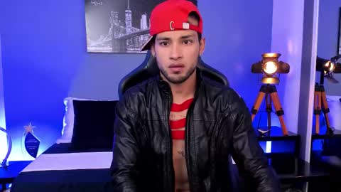 Max Conor online show from September 2025 12:07:01 PM