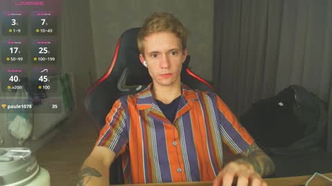 Snapshot of max_gen chatting on December 2024 08:58:02 PM Max Gen with tats 24years And Ethan without tats 20 years online show from December 2024 08:58:02 PM