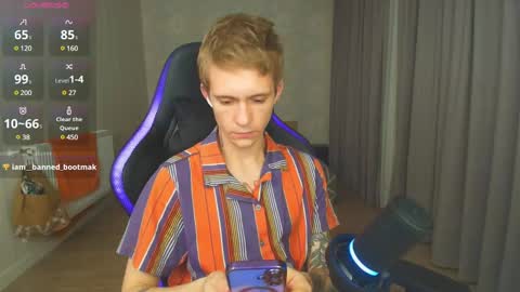 Snapshot of max_gen chatting on January 2025 05:34:02 PM Max Gen with tats 24years And Ethan without tats 20 years online show from January 2025 05:34:02 PM