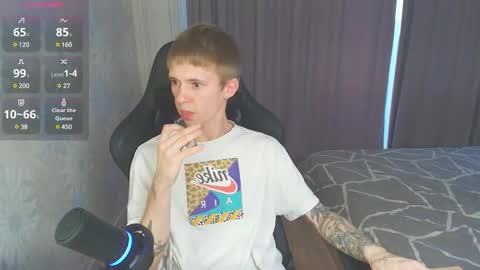 Snapshot of max_gen chatting on January 2025 01:53:01 PM Max Gen with tats 24years And Ethan without tats 20 years online show from January 2025 01:53:01 PM