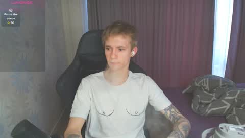 Snapshot of max_gen chatting on January 2025 01:42:02 PM Max Gen with tats 24years And Ethan without tats 20 years online show from January 2025 01:42:02 PM