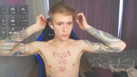 Snapshot of max_gen chatting on January 2025 04:50:01 AM Max Gen with tats 24years And Ethan without tats 20 years online show from January 2025 04:50:01 AM