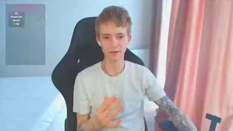 Snapshot of max_gen chatting on February 2025 01:14:01 PM Max Gen with tats 24years And Ethan without tats 20 years online show from February 2025 01:14:01 PM