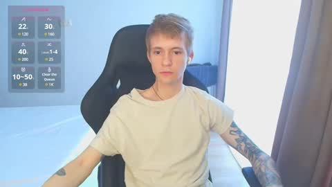 Snapshot of max_gen chatting on March 2025 11:33:01 AM Max Gen with tats 24years And Ethan without tats 20 years online show from March 2025 11:33:01 AM