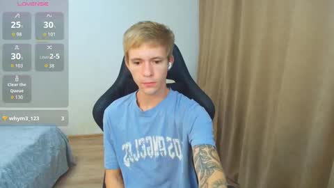 Snapshot of max_gen chatting on October 2025 11:34:02 PM Max Gen with tats 24years And Ethan without tats 20 years online show from October 2025 11:34:02 PM