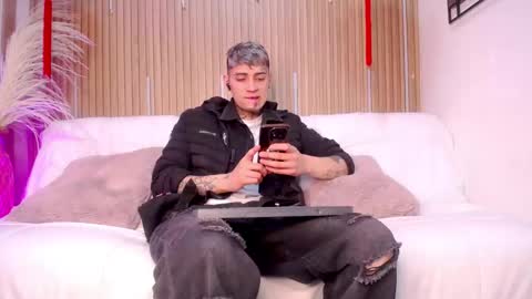 Max online show from March 2026 02:47:01 AM