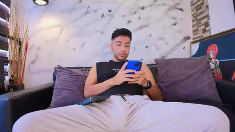 Snapshot of max_hornye chatting on February 2026 06:52:01 PM Max Hornye online show from February 2026 06:52:01 PM