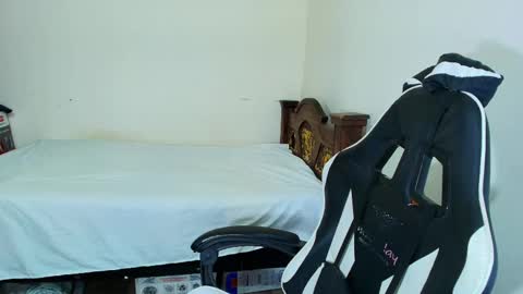 max_love25 online show from October 2025 06:14:02 PM