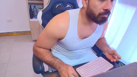 max_love25 online show from March 2026 09:43:01 PM