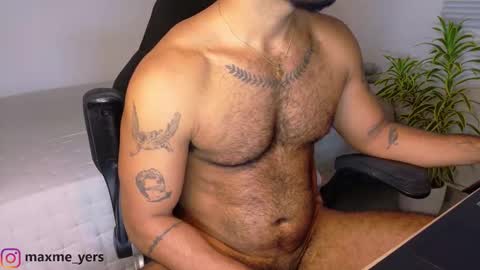 max_meyer online show from November 2025 10:41:01 PM